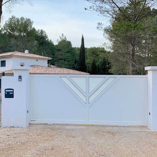 portail-aluminium-verre-opale1