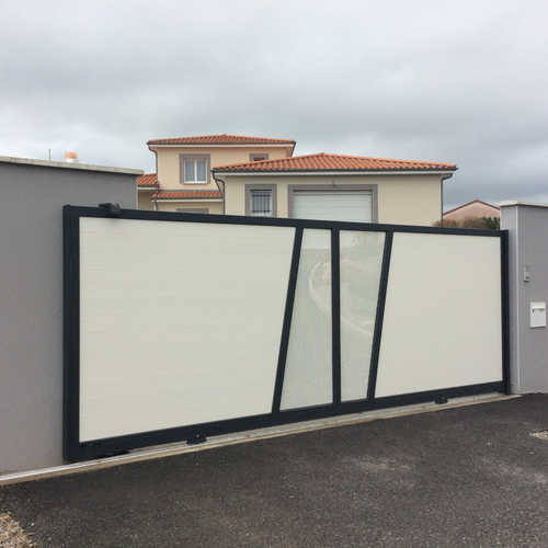 portail-contemporain-noir-et_blanc