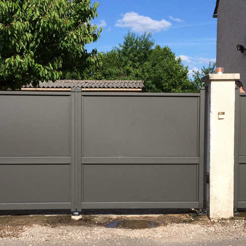 portail-forme-droite-battant-classique