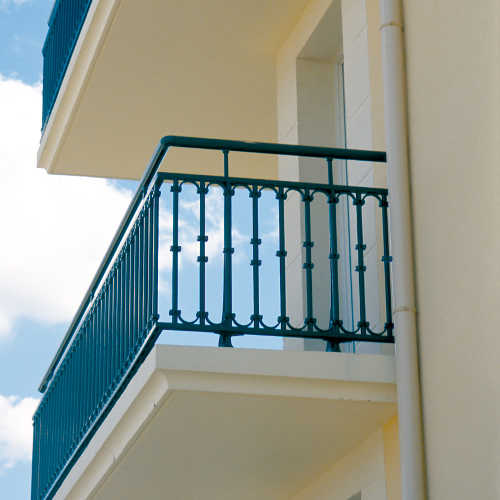 garde-corps aluminium balcon