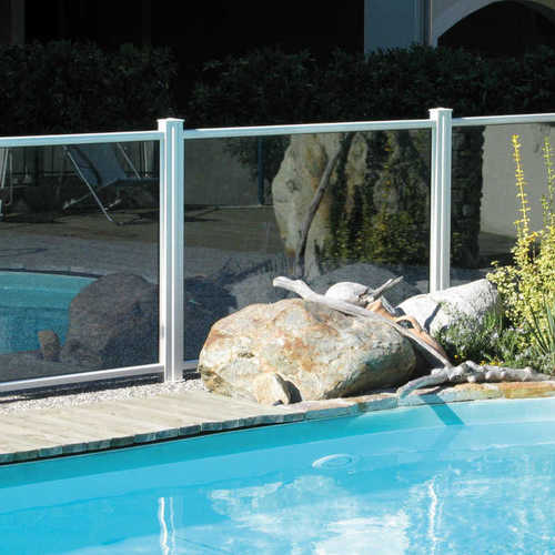 barriere de piscine panneau en verre